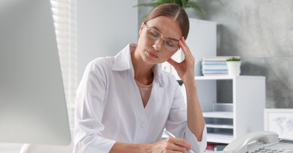 職場のストレスで限界を感じるあなたへ。HSPが「仕事で疲れやすい」のには理由があります